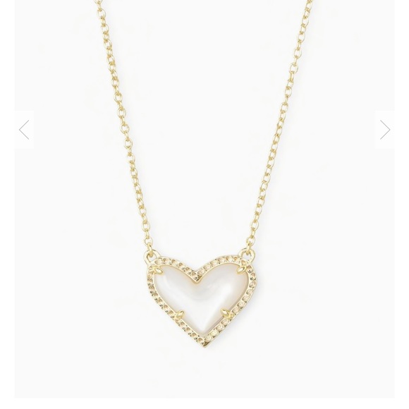 Kendra Scott Jewelry - Kendra Scott Ari Heart Gold Pendant Necklace